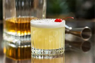 whisky sour drink